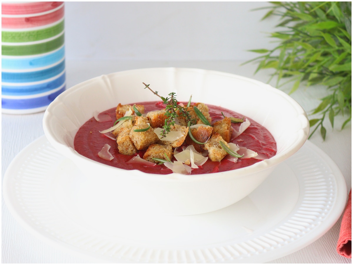 Vellutata di barbabietola